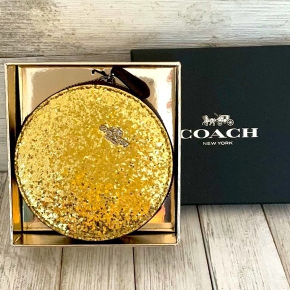 COACH NEW IN BOX WIZARD OF OZ GOLD GLITTER SPARKLE COIN MONEY CASE PURSE - Picture 1 of 7